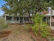 411 E Ashby Pl - Property Image
