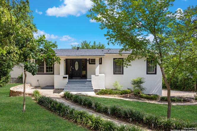 123 E Brandon Dr - Property Image