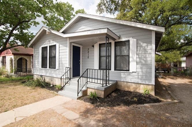 3010 E 12th St - Property Image
